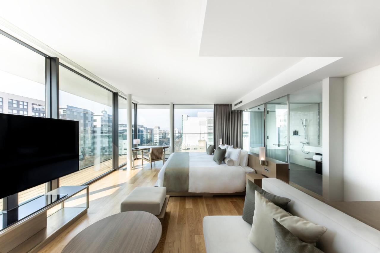 더 로얄 파크 호텔 아이코닉 교토 외부 사진 A room at the hotel